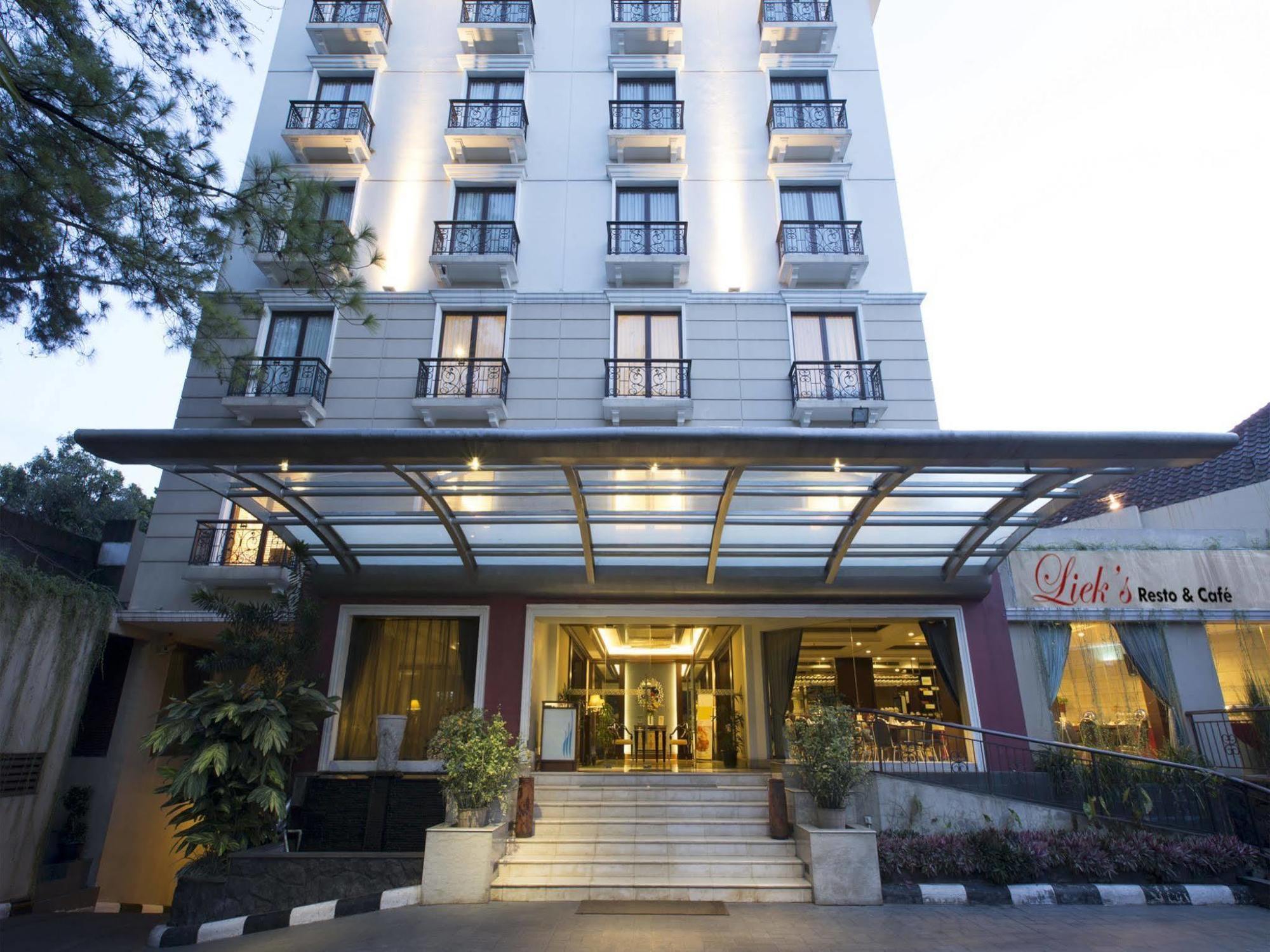 Asmila Boutique Hotel Bandung Esterno foto