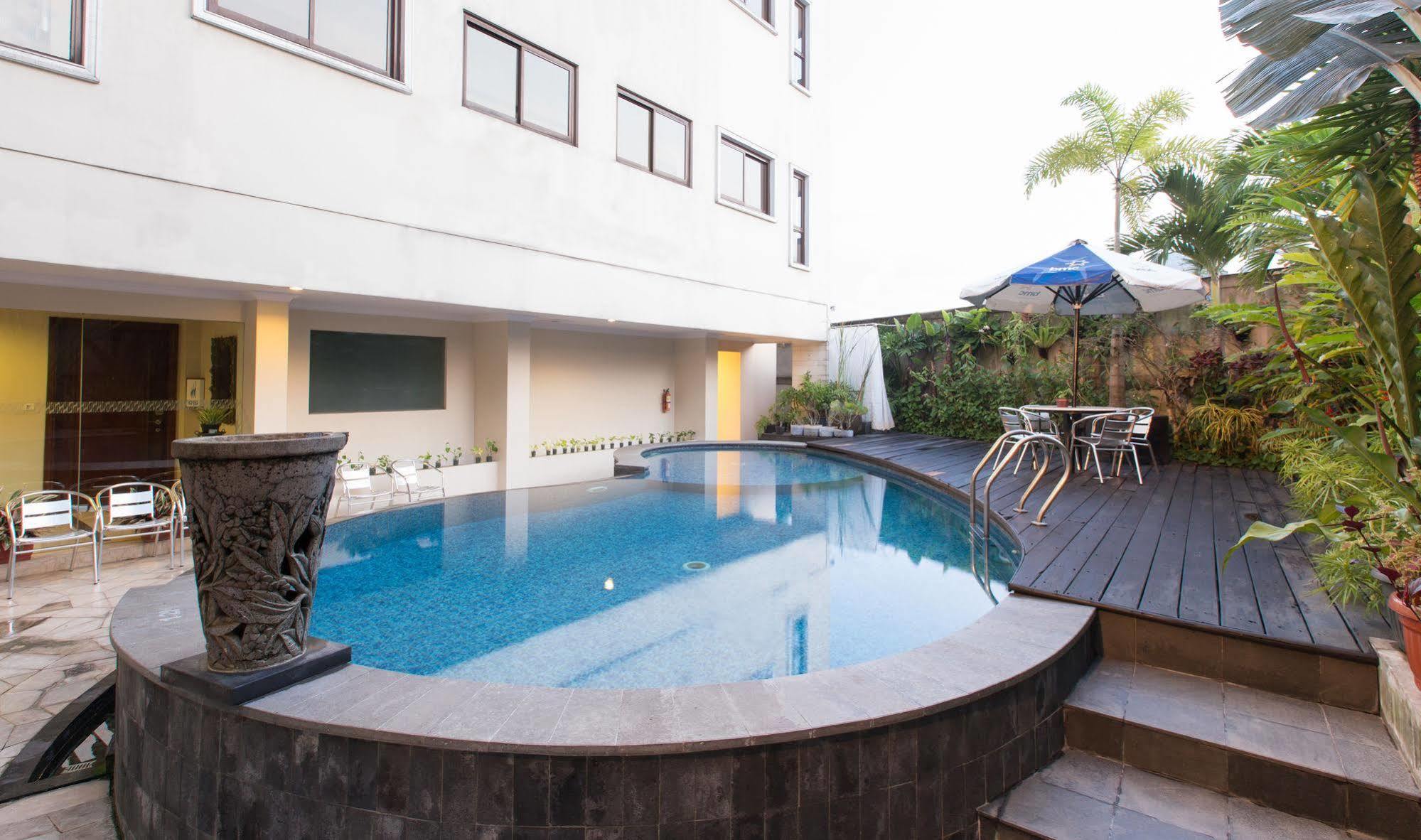 Asmila Boutique Hotel Bandung Esterno foto